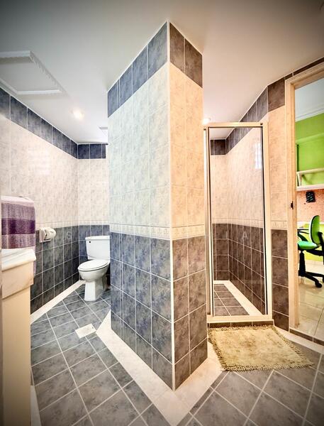 Pangsapuri untuk Dijual di Desa Mar Vista - Susan Chia - Bathroom - PropertyGuru.com.my