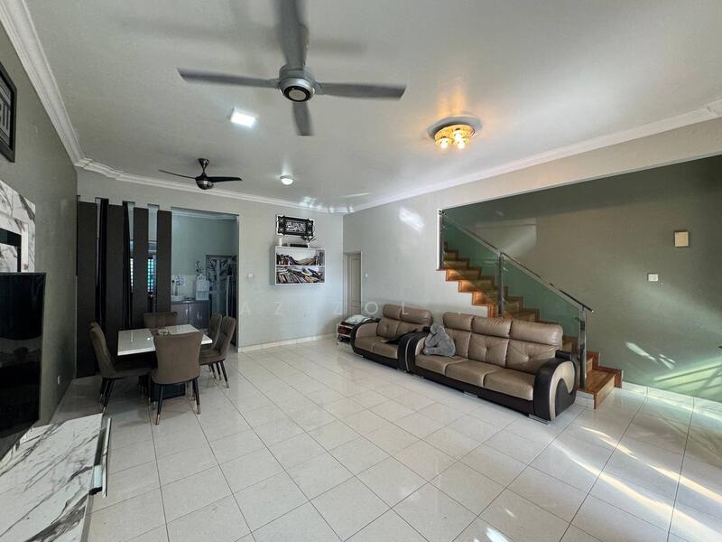 2-storey Terraced House for Sale in Bandar Bukit Raja (Klang) - Azizol . - Living Room - PropertyGuru.com.my