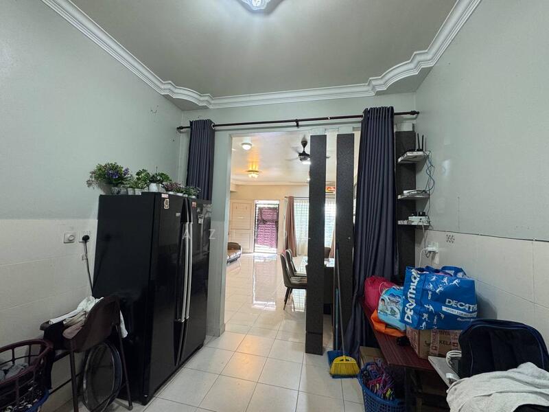 2-storey Terraced House for Sale in Bandar Bukit Raja (Klang) - Azizol . - Interior - PropertyGuru.com.my