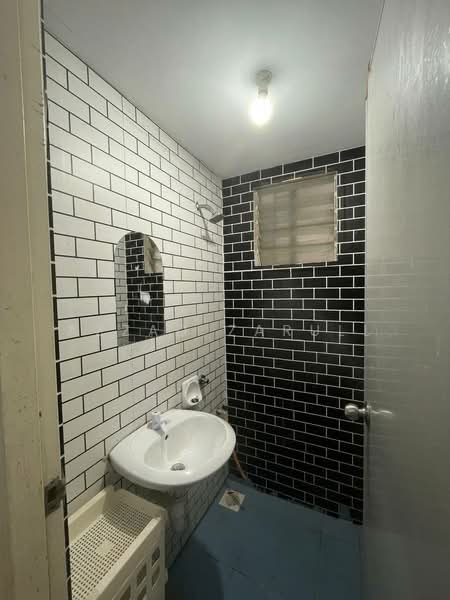 Pangsapuri Seroja untuk Untuk Dijual - RM 175,000, Feb 2026 - Bathroom - PropertyGuru.com.my