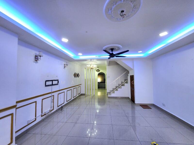 2-storey Terraced House for Sale in Bandar Tasik Puteri (Rawang) - EMA ALLANG - Living Room - PropertyGuru.com.my