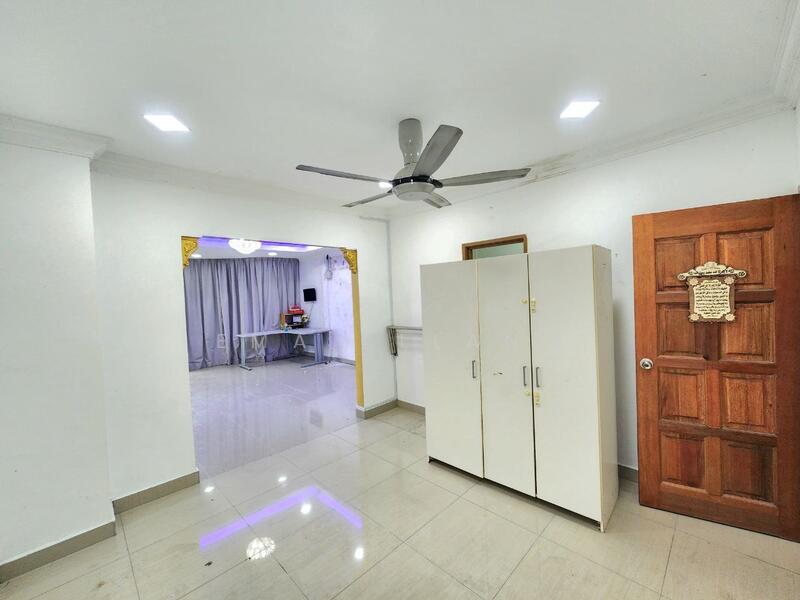 2-storey Terraced House for Sale in Bandar Tasik Puteri (Rawang) - EMA ALLANG - Living Room - PropertyGuru.com.my
