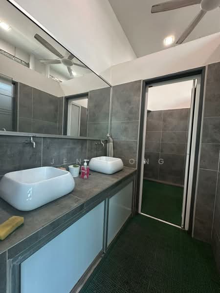 Semi-D Factory for Sale in Sungai Lokan (Butterworth) - Jenny Ong - Bathroom - PropertyGuru.com.my