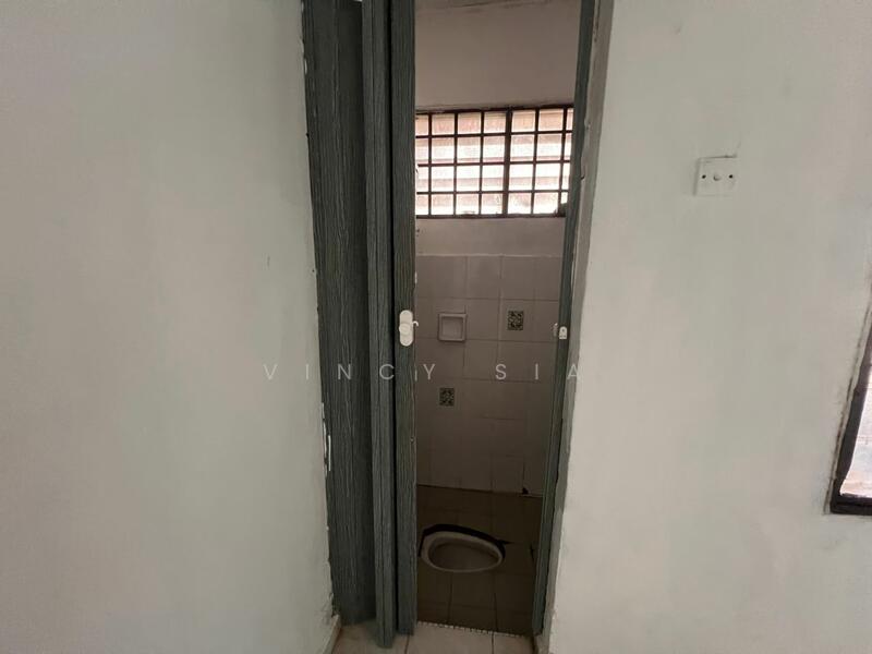2-storey Terraced House for Sale in Senai (Kulai) - Vincy Sia - Bathroom - PropertyGuru.com.my