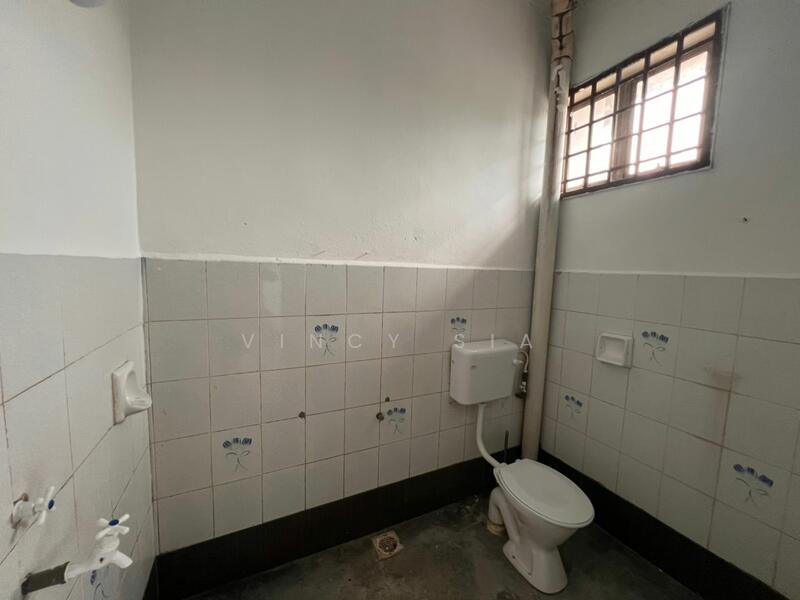 2-storey Terraced House for Sale in Senai (Kulai) - Vincy Sia - Bathroom - PropertyGuru.com.my