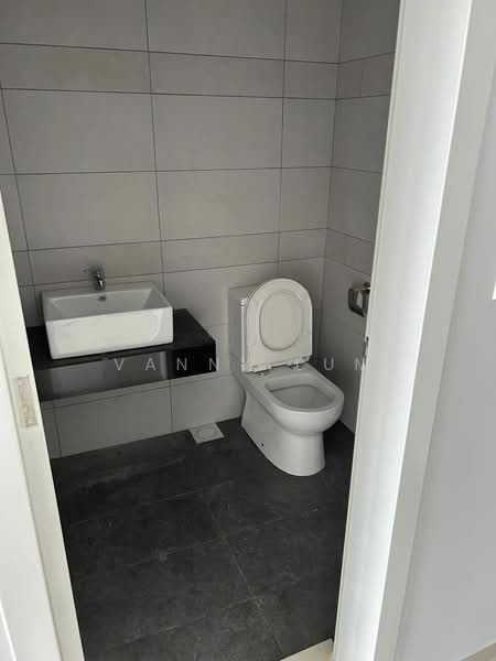 Servis Apartment untuk Dijual di Amani Residence - Vanny Lum - Bathroom - PropertyGuru.com.my