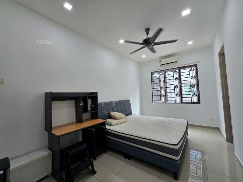 3-storey Terraced House for Rent in Klang (Selangor) - Alex Lee - Bedroom - PropertyGuru.com.my