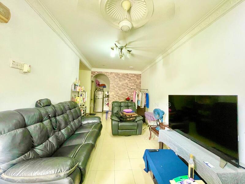 1.5-storey Terraced House for Sale at Taman Impian Putra - EMA ALLANG - Living Room - PropertyGuru.com.my