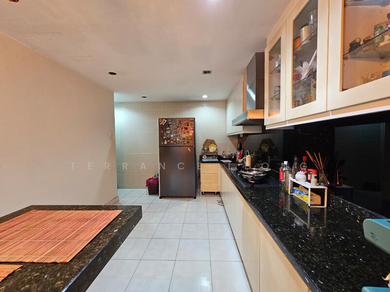 3-storey Terraced House for Sale in Cheras (Selangor) - Terrance Leong - Kitchen - PropertyGuru.com.my
