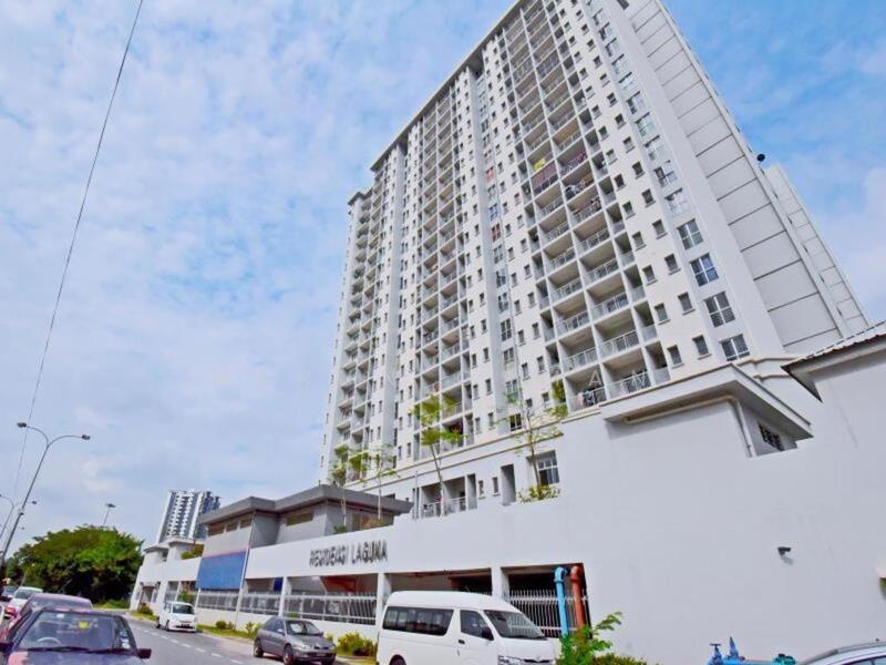 Condominium for Rent at Residensi Laguna (Sunway Belvedere) - Harun Osman - PropertyGuru.com.my