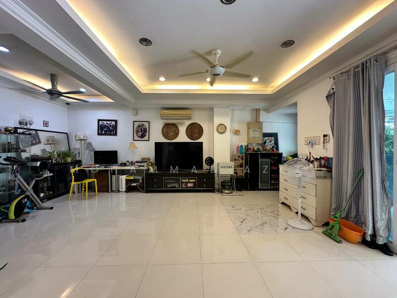 2-storey Terraced House for Sale in Puchong (Selangor) - Mohammad Azizi - Living Room - PropertyGuru.com.my
