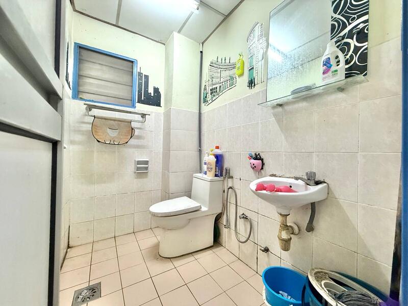 Apartment for Rent at Puchong Permata 1 - Erin Yusof - Bathroom - PropertyGuru.com.my