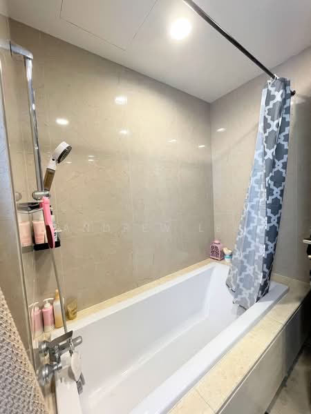 Condominium for Sale at Agile Mont Kiara - Andrew Lee - Bathroom - PropertyGuru.com.my