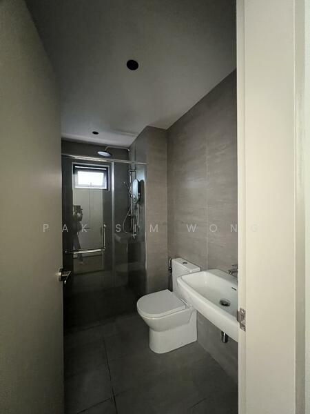Service Residence for Rent at Residensi Ava @ Kiara Bay - Pak Sim Wong - Bathroom - PropertyGuru.com.my