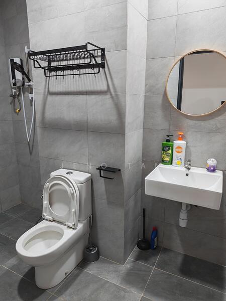 Apartment for Rent at Armadale Residence, Kuching, Sarawak - Jeno Tan - Bathroom - PropertyGuru.com.my