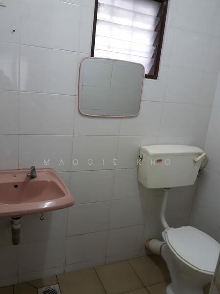 Desa Setapak untuk Untuk Dijual - RM 468,000, Feb 2026 - Bathroom - PropertyGuru.com.my