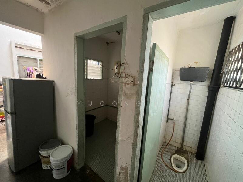 Kulai Kulai Kulais untuk Untuk Dijual - RM 350,000, Mac 2026 - Bathroom - PropertyGuru.com.my