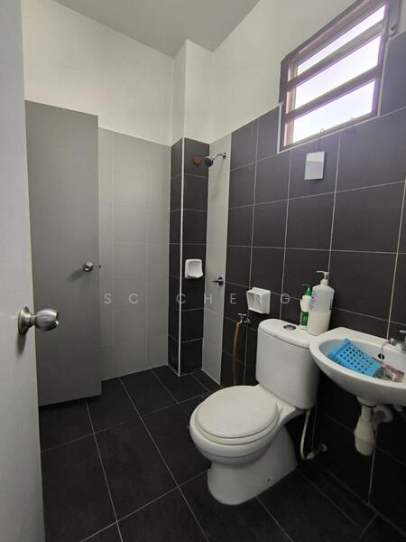 2-storey Terraced House for Rent in Johor Bahru (Johor) - SC Cheng - Bathroom - PropertyGuru.com.my