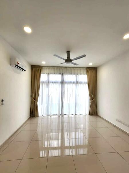 Emerald Residence Link House Type B untuk Untuk Dijual - RM 1,300,000, Mac 2026 - Living Room - PropertyGuru.com.my