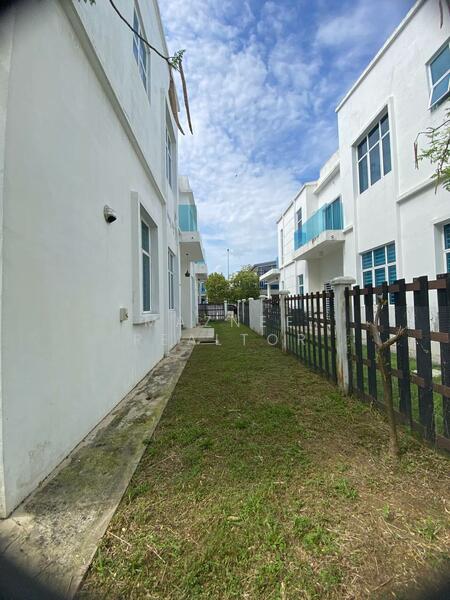 Semi-Detached House for Sale in Cyberjaya (Selangor) - Maznee Realtor - PropertyGuru.com.my