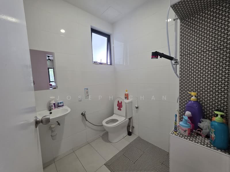Townhouse for Sale in Setia Alam (Selangor) - Joseph Chan - Bathroom - PropertyGuru.com.my