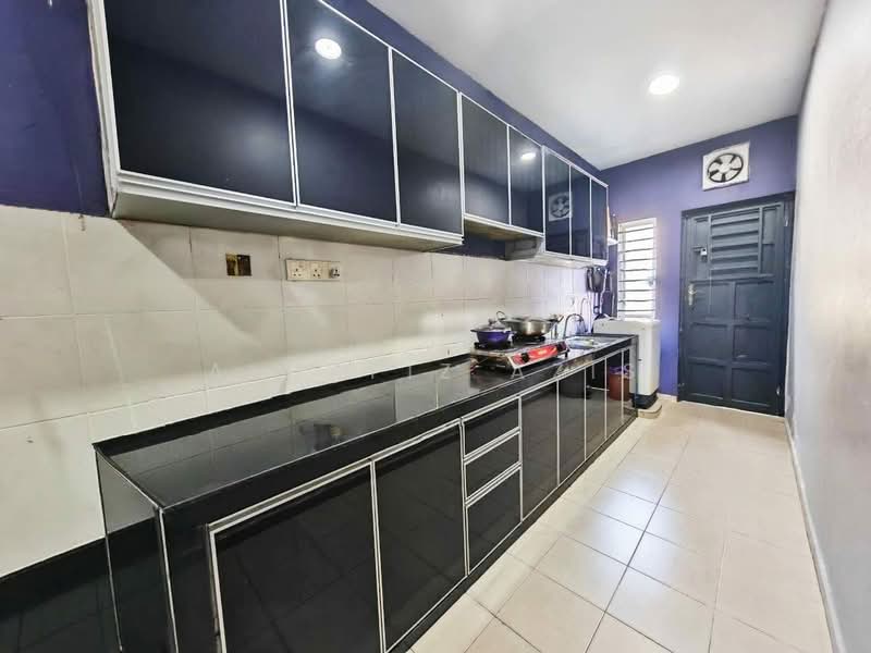 1-storey Terraced House for Sale in Kangkar Pulai (Skudai) - ALHAFIZ AZIS - Kitchen - PropertyGuru.com.my