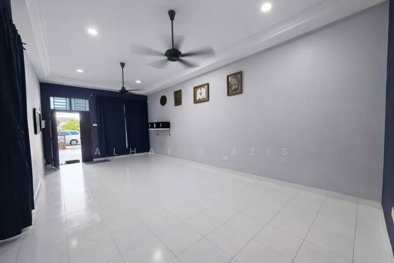 1-storey Terraced House for Sale in Kangkar Pulai (Skudai) - ALHAFIZ AZIS - Living Room - PropertyGuru.com.my