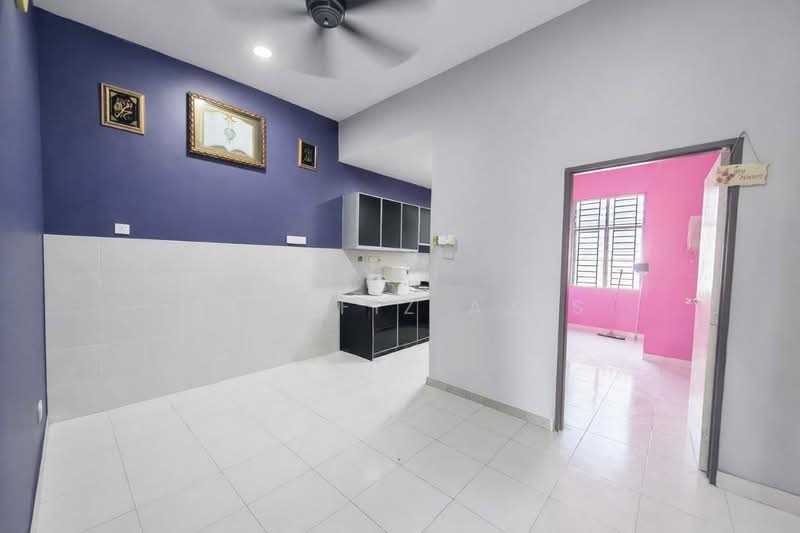 1-storey Terraced House for Sale in Kangkar Pulai (Skudai) - ALHAFIZ AZIS - Kitchen - PropertyGuru.com.my