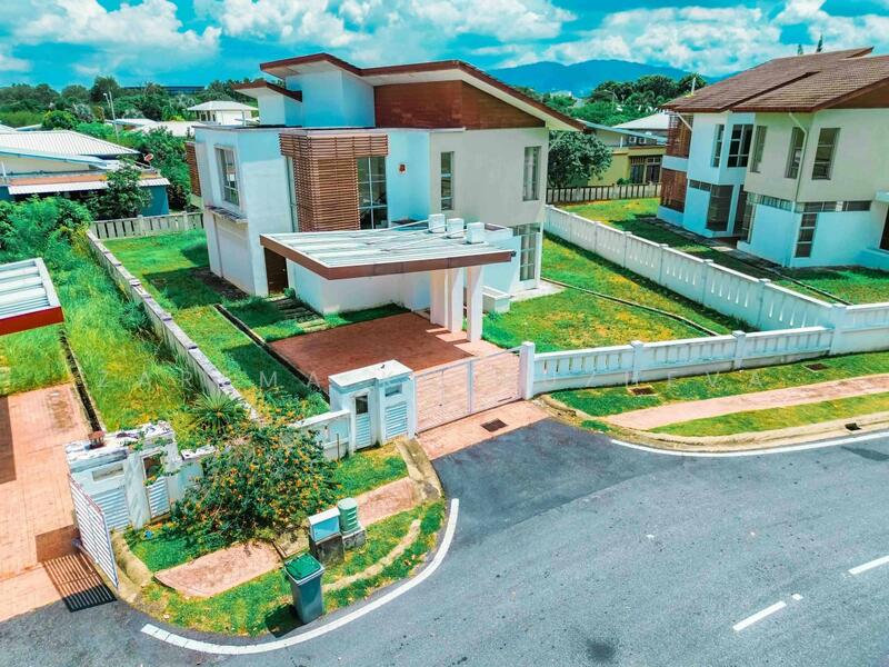 Bungalow for Sale in Seremban (Negeri Sembilan) - Zarema Kulbuzheva - Exterior - PropertyGuru.com.my