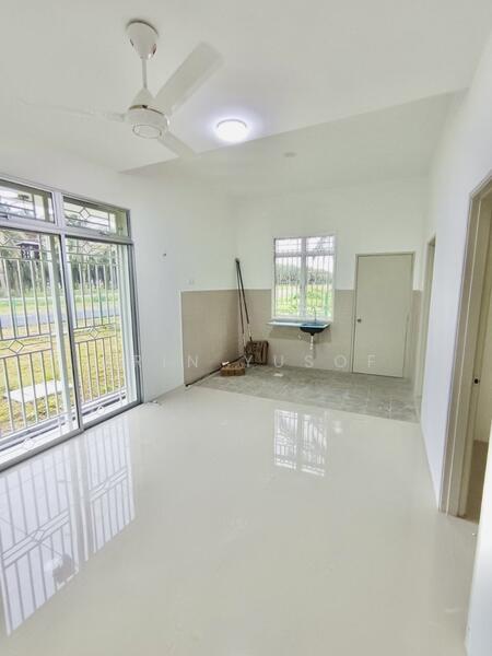 Taman Langat Idaman Banting Selangor untuk Untuk Disewa - RM 1,800 /bulan, Mac 2026 - Interior - PropertyGuru.com.my