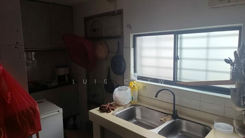 Semi-Detached House for Sale in Sungai Buloh (Selangor) - Luis Chew - Kitchen - PropertyGuru.com.my