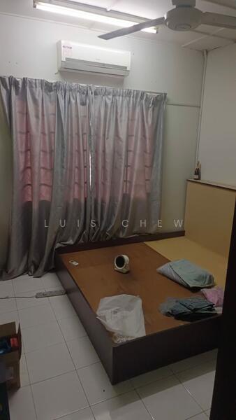 Semi-Detached House for Sale in Sungai Buloh (Selangor) - Luis Chew - Bedroom - PropertyGuru.com.my