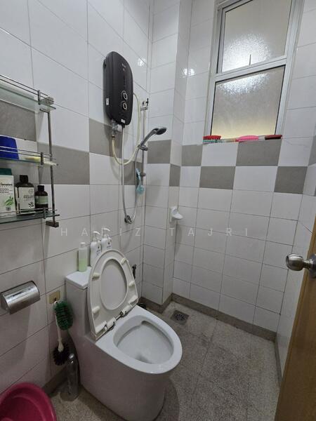 2-storey Terraced House for Sale in Taman Mutiara Indah (Puchong) - Hafiz Tajri - Bathroom - PropertyGuru.com.my
