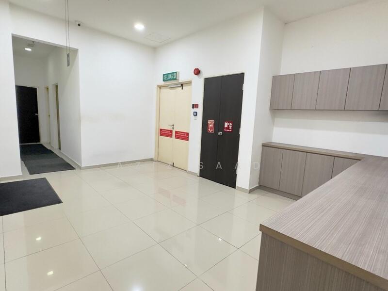Office for Rent in Shah Alam (Selangor) - Aziz Saad - Corridor - PropertyGuru.com.my