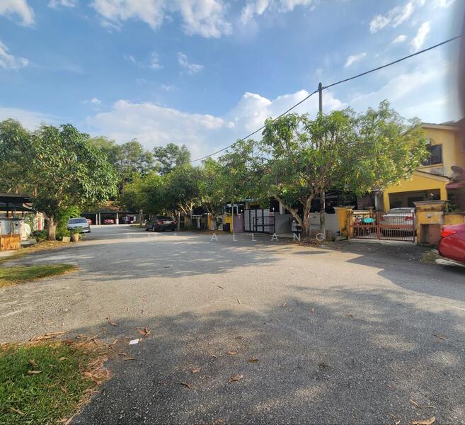 2-storey Terraced House for Sale in Bandar Tasik Puteri (Rawang) - EMA ALLANG - Exterior - PropertyGuru.com.my