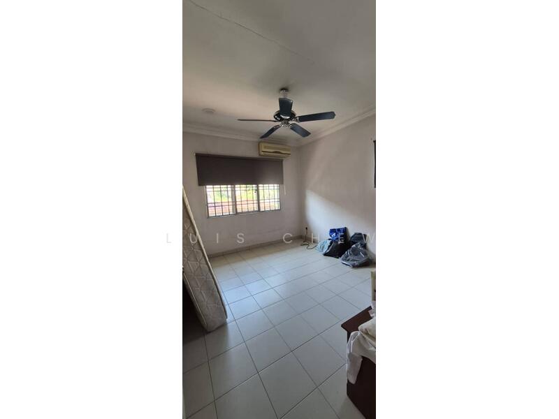 Semi-Detached House for Sale in Sungai Buloh (Selangor) - Luis Chew - Bedroom - PropertyGuru.com.my