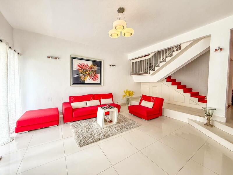 Taman Pinggiran Ukay untuk Untuk Dijual - RM 830,000, Mac 2026 - Living Room - PropertyGuru.com.my