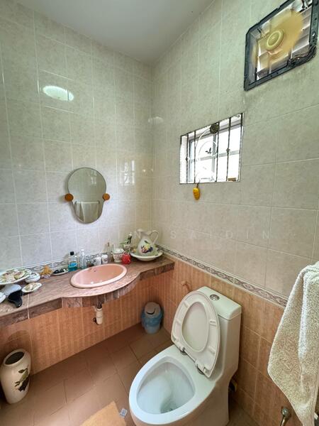 Taman Melawati untuk Untuk Dijual - RM 2,400,000, Feb 2026 - Bathroom - PropertyGuru.com.my