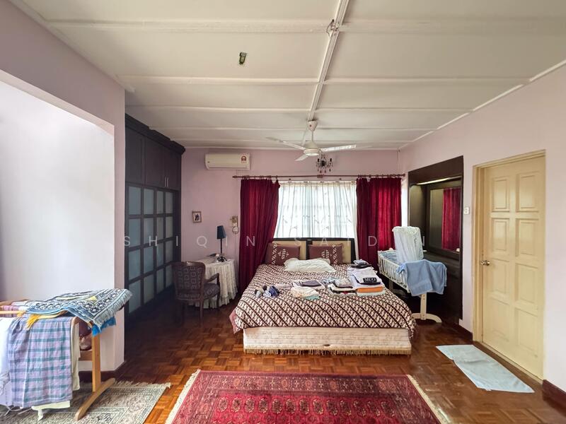 Taman Melawati untuk Untuk Dijual - RM 2,400,000, Feb 2026 - Bedroom - PropertyGuru.com.my