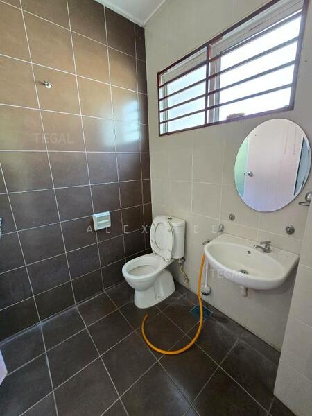 Bandar Puteri Klang untuk Untuk Dijual - RM 650,000, Feb 2026 - Bathroom - PropertyGuru.com.my