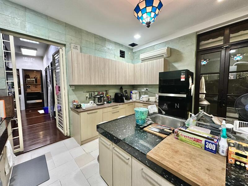 2-storey Terraced House for Sale in Bukit Jelutong (Shah Alam) - Joseph Chan - Kitchen - PropertyGuru.com.my