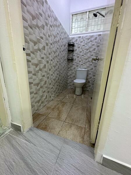 Taman OUG, Taman Overseas Union untuk Untuk Disewa - RM 3,000 /bulan, Feb 2026 - Bathroom - PropertyGuru.com.my