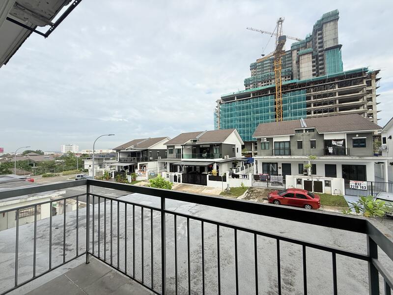 Semi-Detached House for Sale in Rawang (Selangor) - Rocky Chan - Exterior - PropertyGuru.com.my