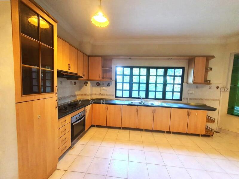 Link Bungalow for Sale in Petaling Jaya (Selangor) - Ivan Ngow - Kitchen - PropertyGuru.com.my