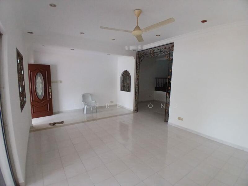 2-storey Terraced House for Sale in Bukit Indah (Iskandar Puteri (Nusajaya)) - Jeffrey Ong - Living Room - PropertyGuru.com.my