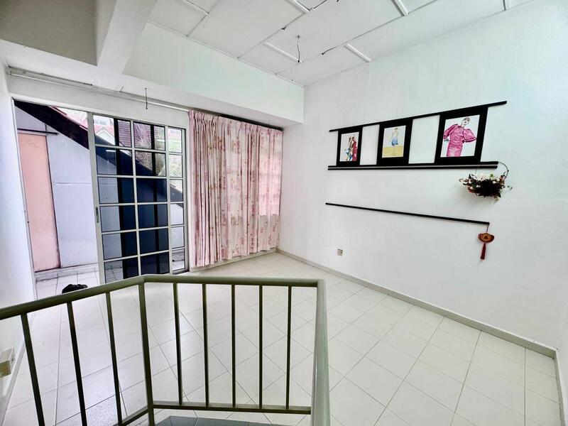 For Sale - Tampoi Tampois Tampois