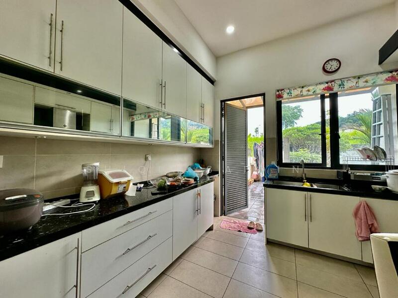Bungalow House for Sale in Taman Melawati (Ulu Kelang) - Shiqin Saidin - Kitchen - PropertyGuru.com.my