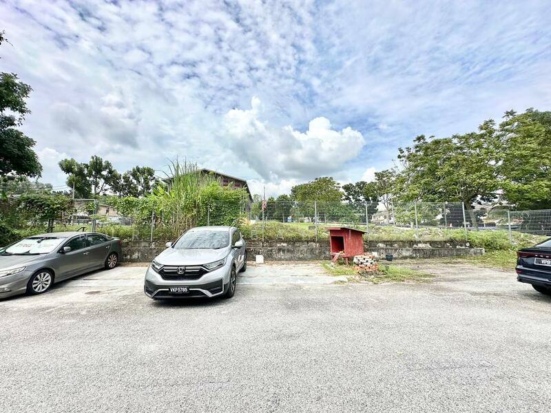 3-storey Terraced House for Sale in Puchong (Selangor) - Nur Adibah Ishak - Exterior - PropertyGuru.com.my