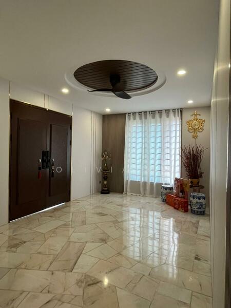 Rumah Banglo untuk Dijual di Taman Rasah Kemayan (Rasah) - OLIVIA OH - Entrance - PropertyGuru.com.my