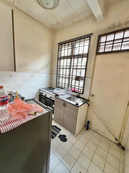 2-storey Terraced House for Sale in Johor Bahru (Johor) - Jessica Boey - Kitchen - PropertyGuru.com.my